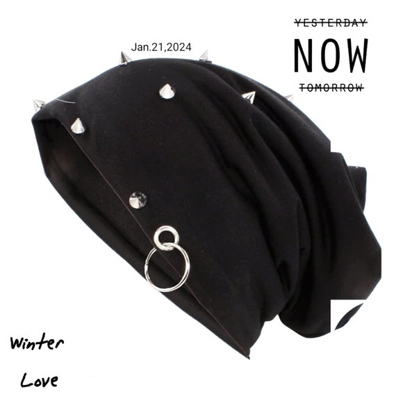 Unisex Studded Beanie Hat ⬛🔲🔳🫦🔳🔲⬛ - Picture 1 of 2